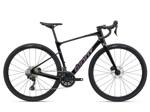 GIANT REVOLT ADVANCED 2 - CARBON (2025)